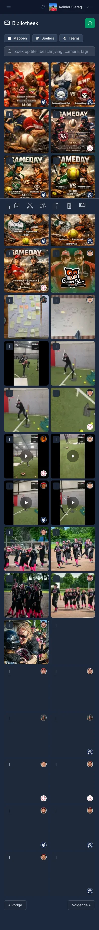 CoachBall mediabibliotheek met teamfoto's en video's in een raster