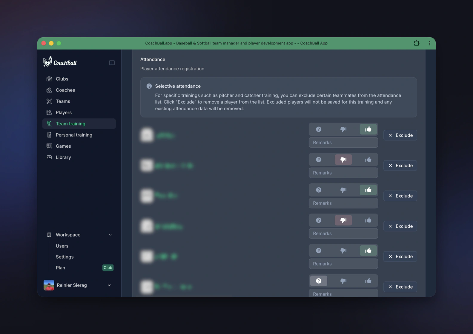 CoachBall attendance registration screen with player check-in options
