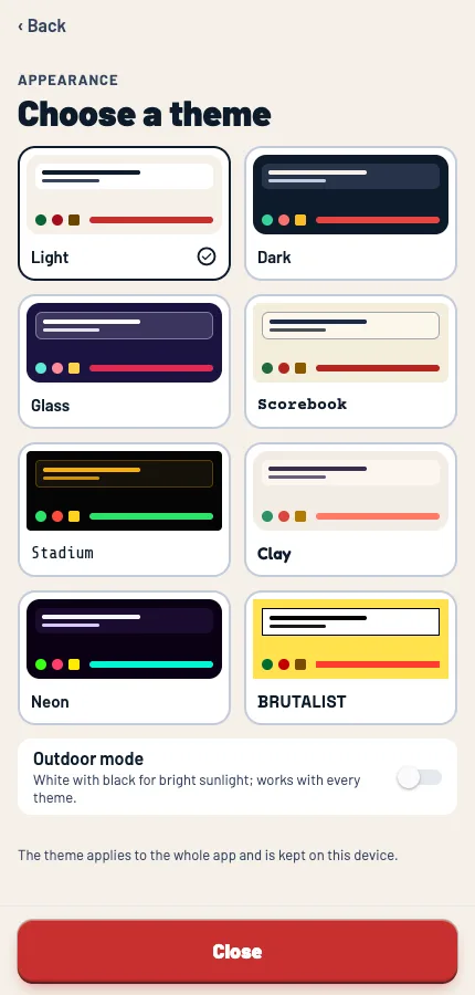 Theme picker of CoachBall Score in the Light theme, with eight themes and the outdoor mode switch